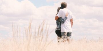 couple, hugging, outdoors