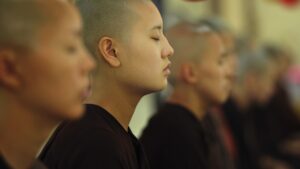 theravada buddhism, buddhist, nuns
