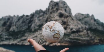 Person Tossing Globe, globe, wold, dunia